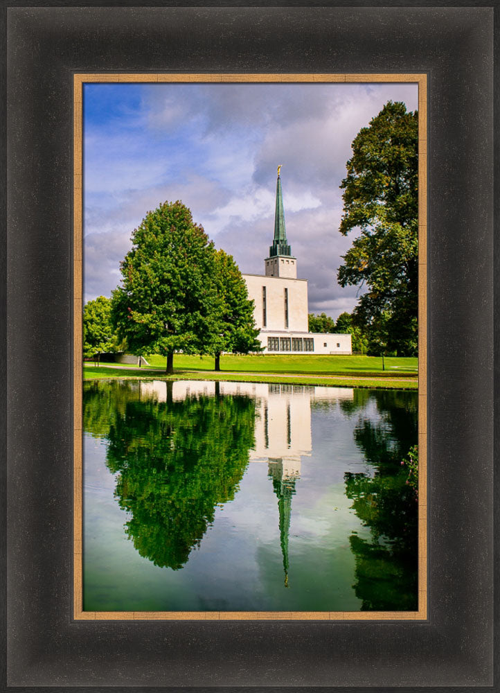 London Temple - Reflection