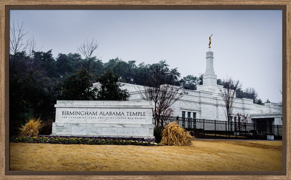 Birmingham Temple - Golden Sign