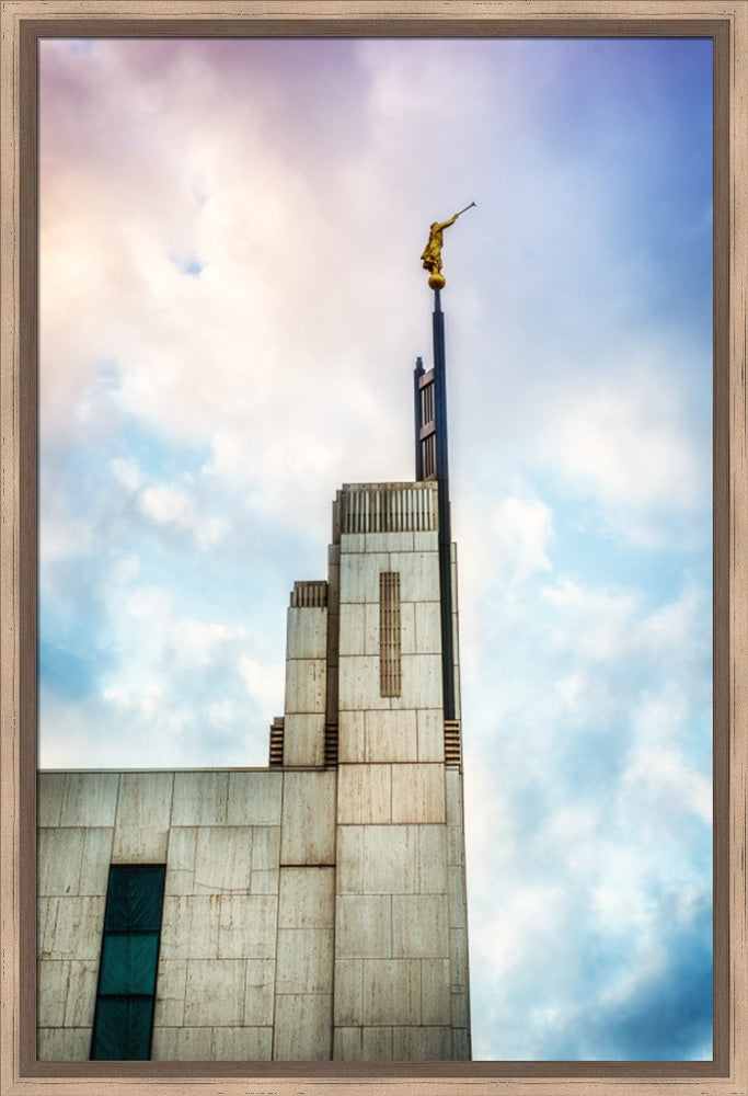 Manhattan Temple - Spire