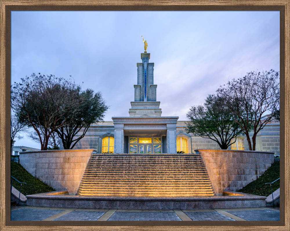 San Antonio Temple - Fountain from the Front