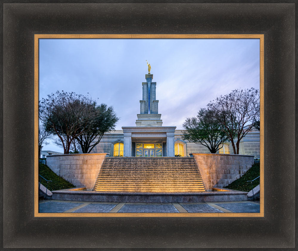 San Antonio Temple - Fountain from the Front