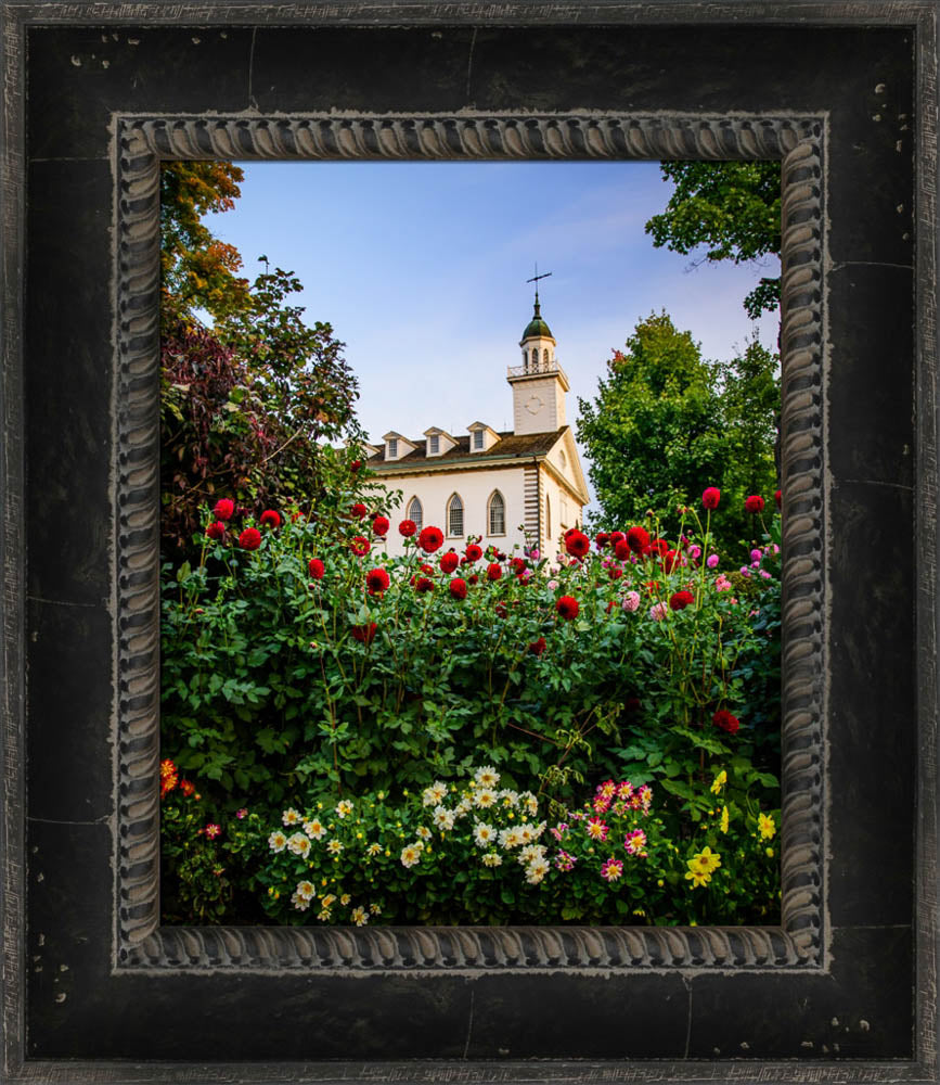 Kirtland Temple- Flowers