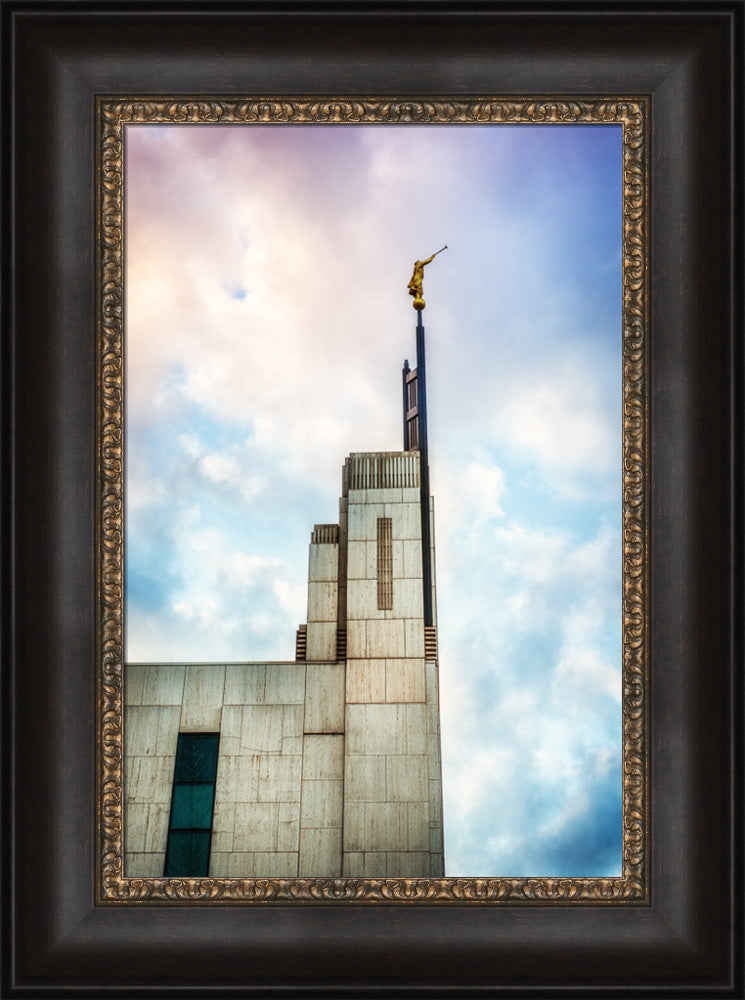 Manhattan Temple - Spire