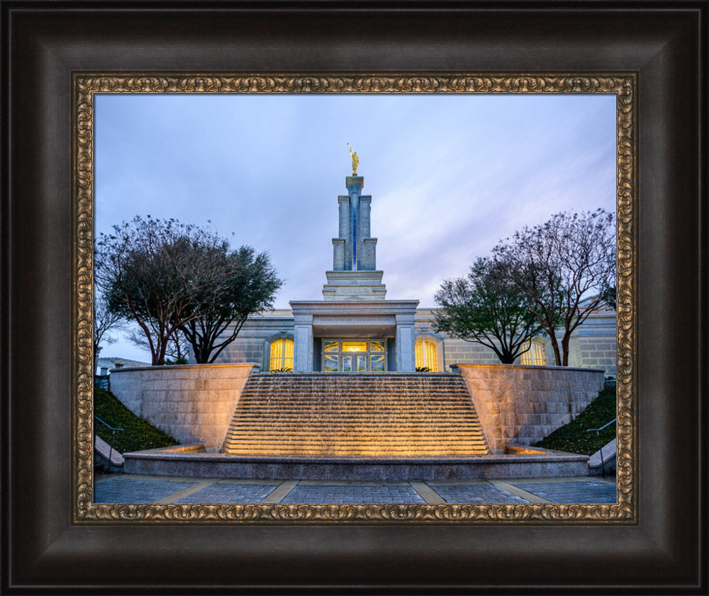San Antonio Temple - Fountain from the Front
