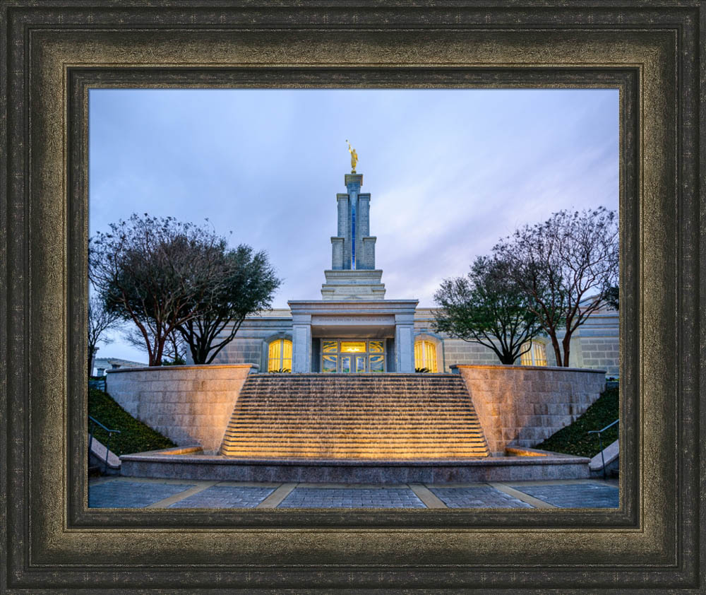 San Antonio Temple - Fountain from the Front