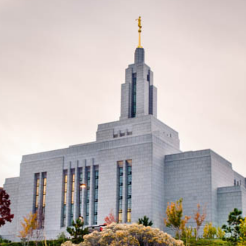 Environment shot featuring a photo of the Draper Utah Temple by Scott Jarvie. Text reads: "Humble Gratitude: 20+ Breathtaking Draper Temple Pictures".