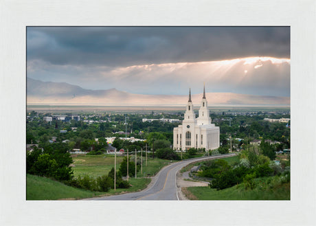 Layton Temple - A Royal View - framed giclee canvas