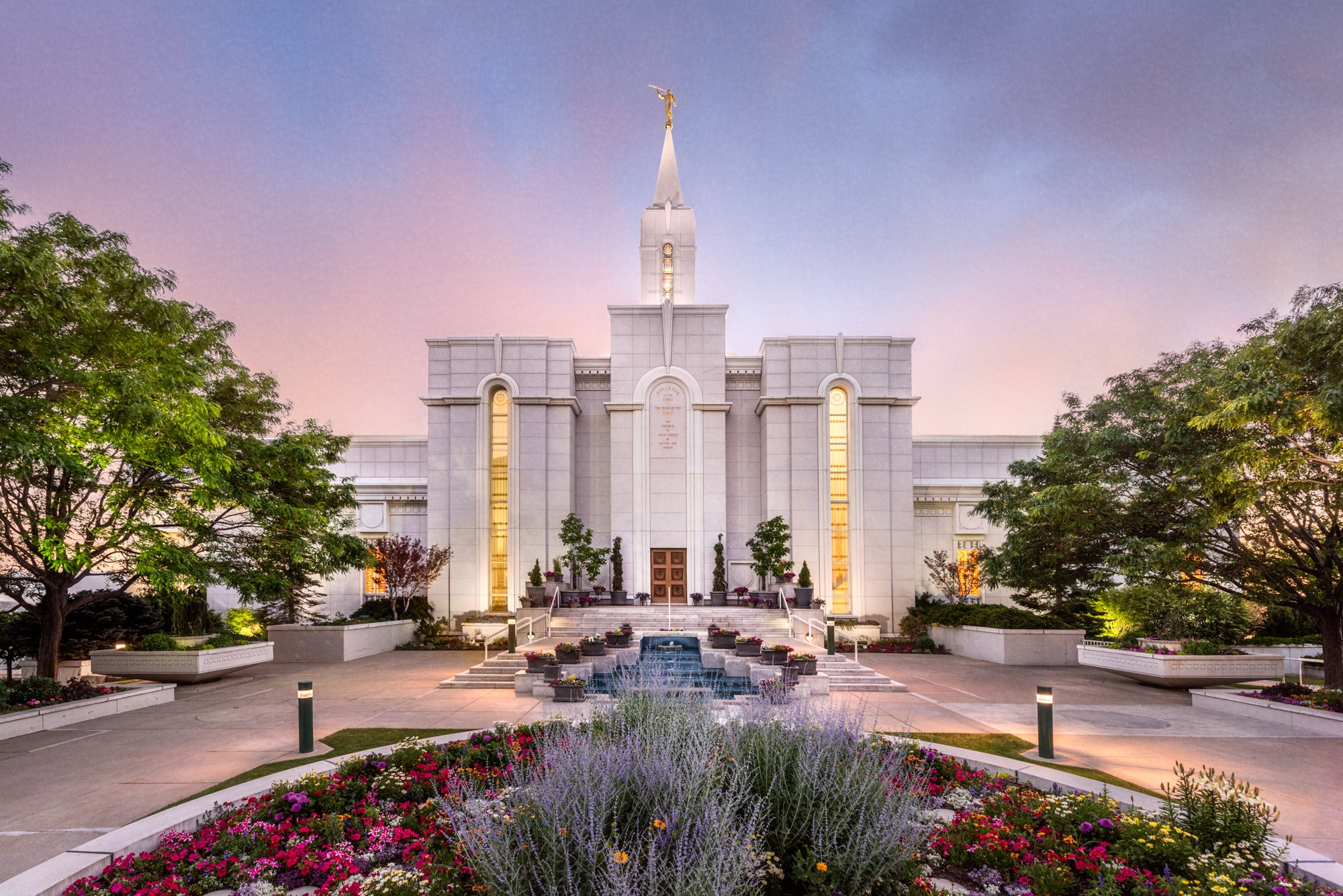 Bountiful Temple - A House of Peace by Robert A Boyd