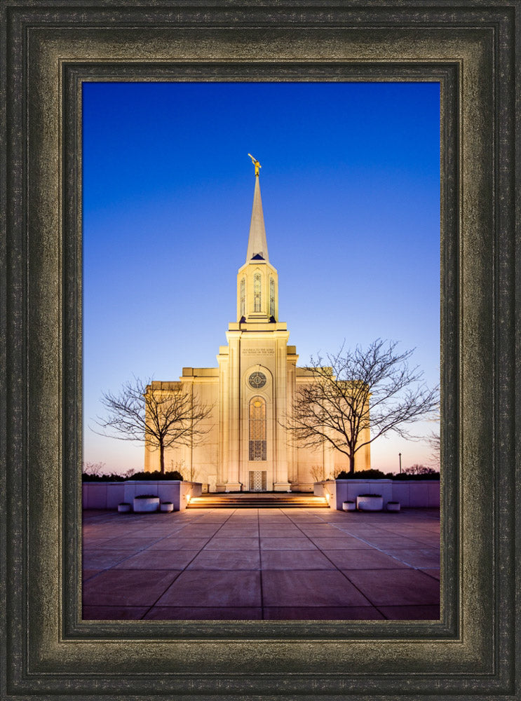 St Louis Temple - Front by Scott Jarvie